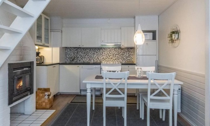 Saariselka House | Pet-Friendly Retreat at Teerenpesue H64 Aurora