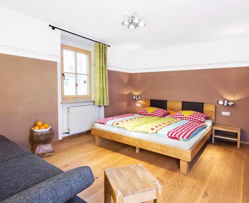 Windischeschenbach Apartment | Discover Teicher-Zoigl: Family-Friendly & Highly Rated Stay