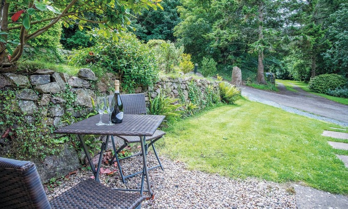 St Ishmaels Apartment | Cozy Teilo 1 Bedroom in St Ishmael's with Breakfast