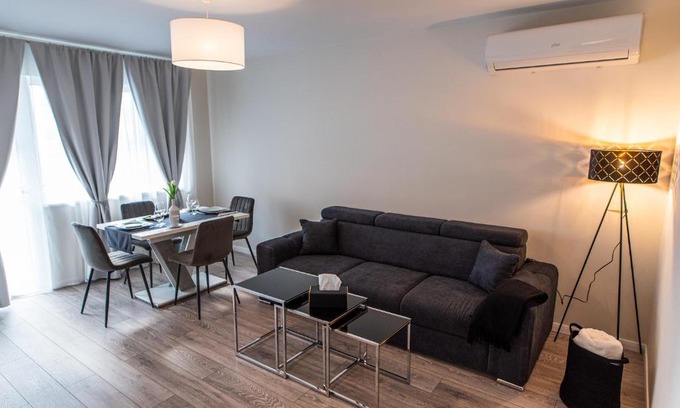 Floresti Apartment | Elegant TEILOR Apartments 1: Pet-Friendly & Highly Rated