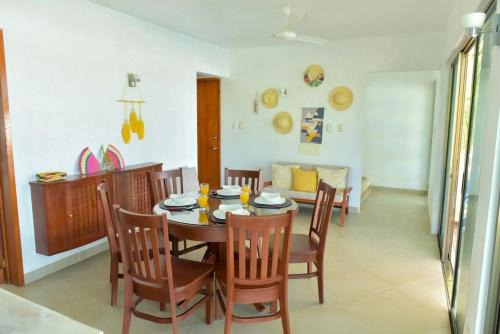 Telchac Puerto House | Oceanfront Telchac Beach House: Guest Rated 10/10