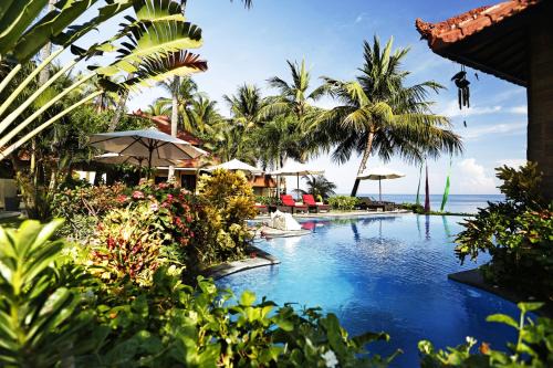 Penuktukan Hotel | Unwind at Teluk Karang Dive & Spa Resort with Ocean Views