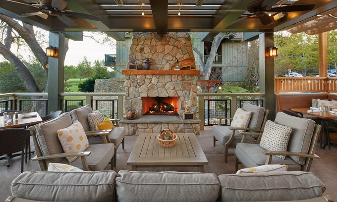 Temecula Hotel | Relax at Temecula Creek Inn: 4-Star Retreat with Spa & Pool