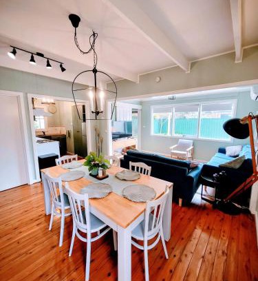 Echuca House | Discover Temoca Cottage: Central Echuca with Family & Pets