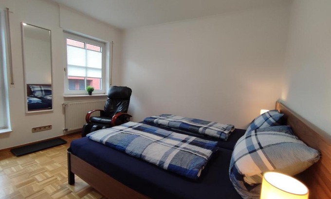 Haseluenne Apartment | Explore Tempel-inn Klosterstraße: Pet-Friendly Comfort