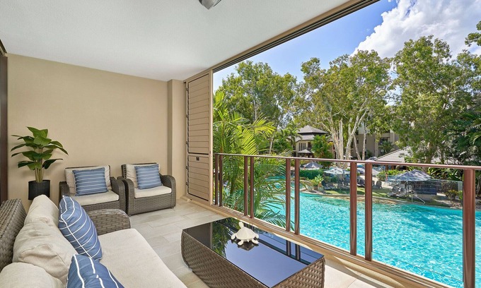 Palm Cove Apartment | Oceanfront 2 Bedroom Apartment with Pool & Kitchen Access