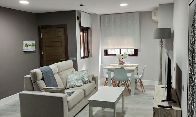 Talavera de la Reina Apartment | Temple Loft: Family-Friendly Retreat with Great Reviews