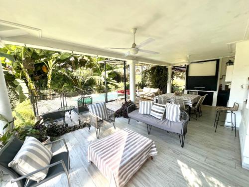 Yerba Buena House | Exceptional Temporario Yerba Buena Country with Pool Access