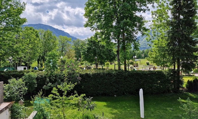 Ruhpolding Apartment | Temporary rental for 7 days to 12 months, in the center of Ruhpolding, mountain view