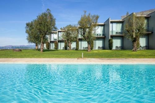 Ponte da Barca Hotel | Elegant Tempus Hotel & Spa: Oceanfront Relaxation Awaits