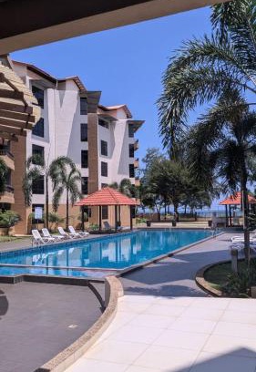Balok Apartment | Relax at Tenang At Samsuria Beach Apartment with Ocean Views