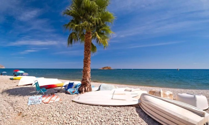 Empedrola House | Relax at Tenis Janka: Oceanfront Escape with Spa & Pool