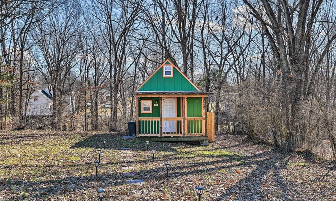 Greenbrier Apartment | Cozy Tennessee Tiny Home Near Nashville with Great Amenities