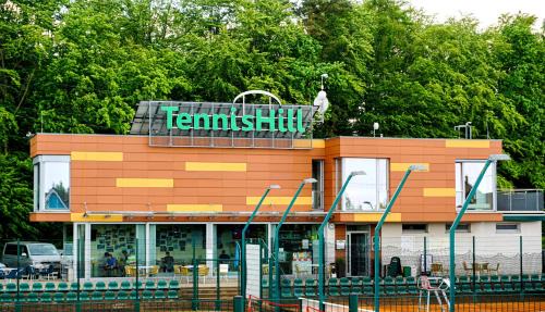 Havirov House | Pet-Friendly TennisHill Havířov with Spa and Dining Options