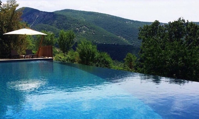 Montbrun-les-Bains Cabin | Experience Comfort at Tent Lodge in Provence's Vast Domain