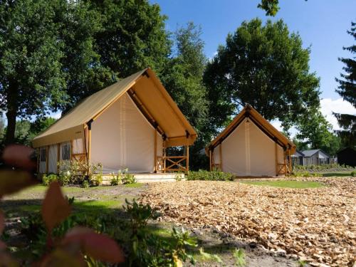 Mol Other | Tent lodge with bathroom and airco, near a lake