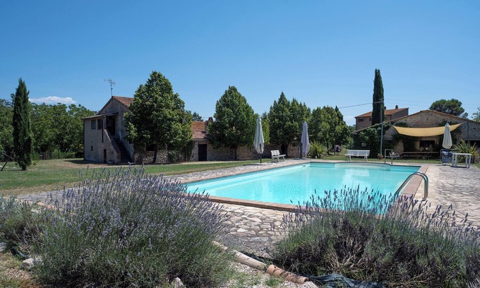Avigliano Umbrio Cabin | Relax at Tenuta La Mascia - Casa Matilde with Pool & Spa