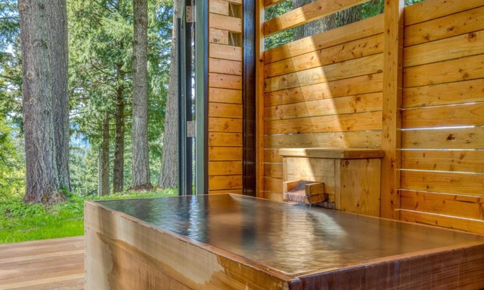 Stevenson Hotel | Relax at Tenzen Springs - Cabin 2 with Inviting Hot Tub