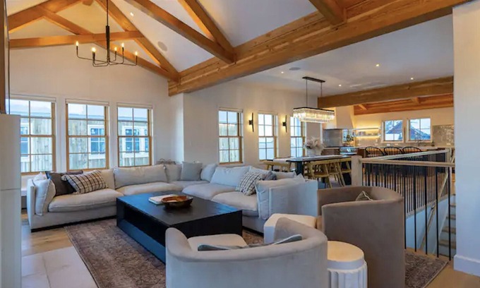 Crested Butte House | Discover Relaxation at Teocalli House with Spa & Hot Tub