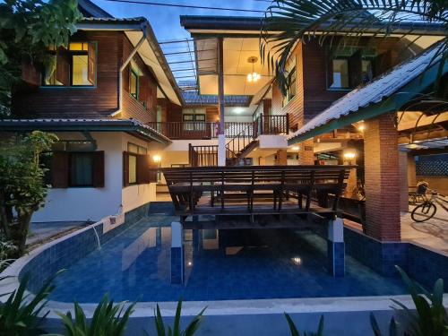 Samphao Lom House | Top-Rated Child-Friendly Stay at TepbunthomHouse Ayutthaya