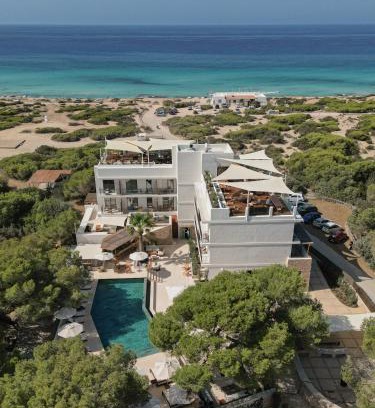 Formentera Hotel | Teranka: Oceanfront 4-Star Paradise with Pet-Friendly Amenities