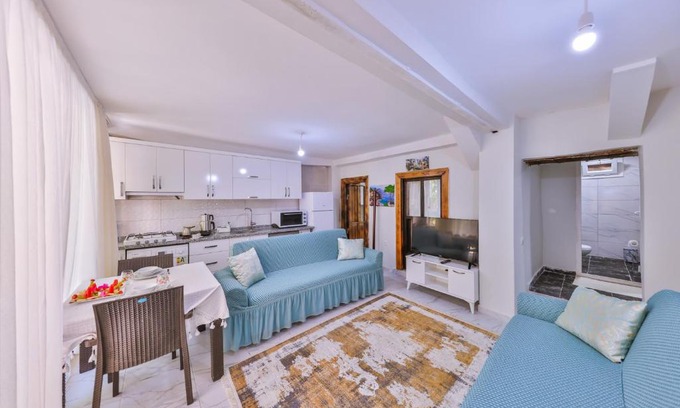 Kas Apartment | Unforgettable Teras6Apart: Beachfront Bliss Awaits You
