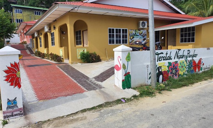 Teluk Nipah House | Oceanfront Teratak Nipah Homestay with Family-Friendly Amenities
