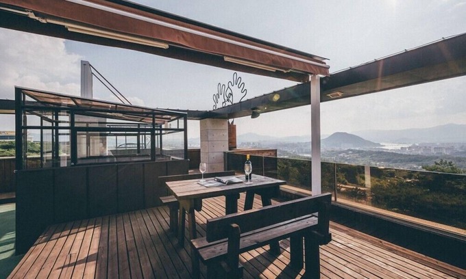 Chuncheon Apartment | Family-Friendly Stay at Terate Pension with Breakfast Included