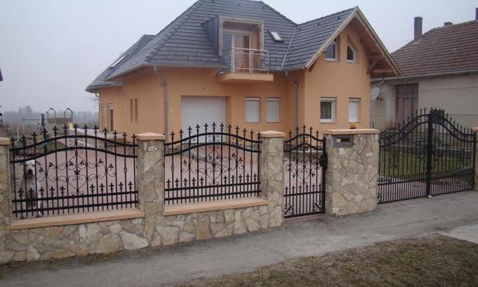 Gelse Apartment | Relaxing Stay at Termálvölgy Vendégház with Pool Access