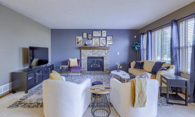 McArdle House | Cozy Winter Escape: Embrace Modern Minimalist Design