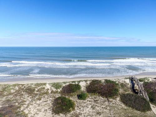 Corolla House | Discover Terning Point: Family & Pet-Friendly Retreat