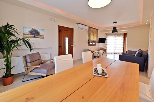 Nikita Apartment | Discover Terra Alegra Family Suite for Memorable Stays