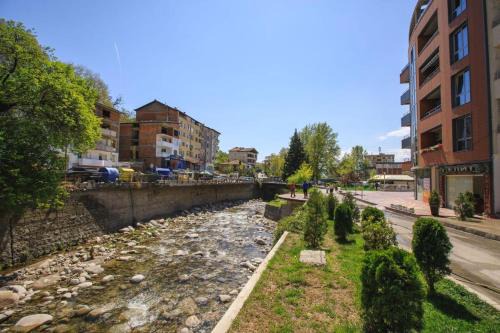 Sandanski Apartment | Top-Rated Terra Apartment: Perfect for Families