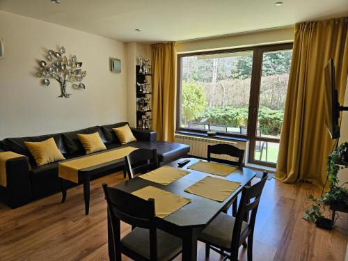 Razlog Apartment | Discover Terra Complex-D4: Golf & Skiing Retreat Awaits