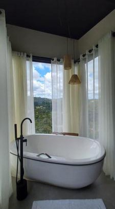 Espirito Santo Do Pinhal Hotel | Experience Terra de Kurí: Guest Rated 9.9 with Hot Tub