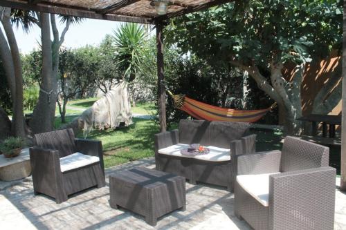 Vignacastrisi House | Discover Terra Di Mare: Child-Friendly Retreat with 9.4 Rating