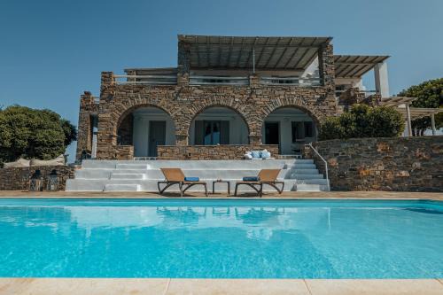 Parikia Villa | Unforgettable Stay at Terra: Oceanfront Bliss Awaits