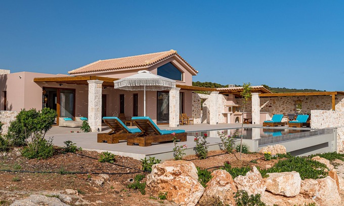 Agia Marina Villa | Experience Terra Lucis Mountain Residences and Anima Villa Loft
