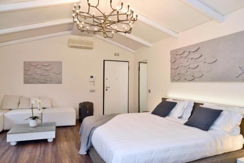 Riomaggiore House | Elegant Terra Prime Suite: Spa, Breakfast & Top Reviews