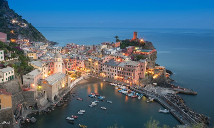 Riomaggiore Hotel | Terra Prime Suite: Guest Rated 10/10 with Spa & Hot Tub