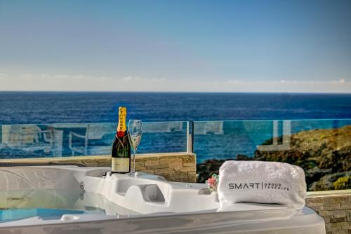 Callao Salvaje Apartment | Elegant Terrace on the Sea with Pool and Hot Tub Retreat