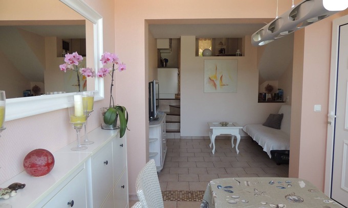 Cogolin House | Perfect Oceanfront 2-Bedroom House with Pool & Pet Access