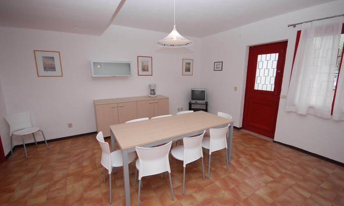 Lignano Pineta House | Cozy Terraced House with Ocean View & Pool Access