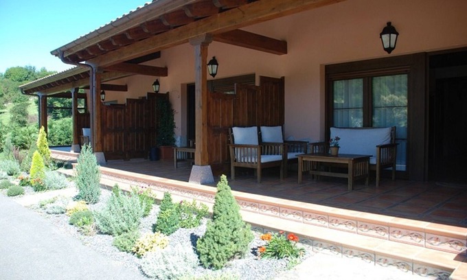 Avin Cottage | Pet-Friendly Terraced Houses in Picos de Europa Garden