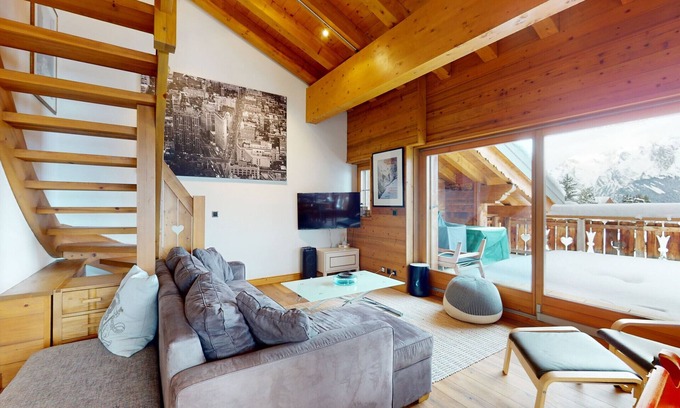 Saint-Pierre-de-Clages Apartment | Elegant Terrasses du Paradis 7A: Centered & Family-Friendly