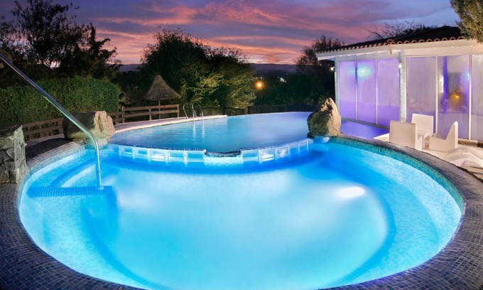 Villa General Belgrano Cabin | Discover Terrazas de Belgrano - Family-Friendly Mountain Retreat