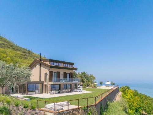 Castel di Mezzo Villa | Experience Terrazza Incanti: 4-Star Oceanfront Retreat
