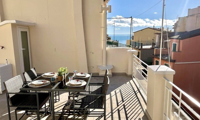 Riomaggiore Apartment | Experience Terrazza Meraviglia: Family-Friendly Retreat