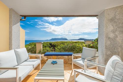 Pittulongu Apartment | Explore Terrazza su Tavolara - 4-Star Family-Friendly Retreat