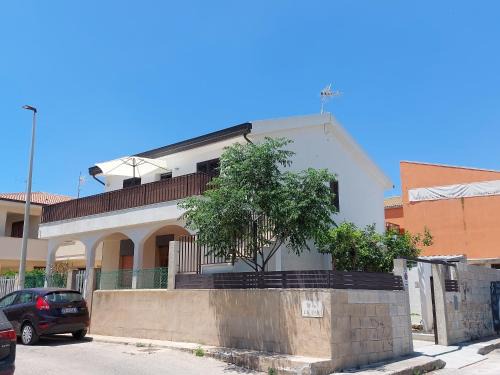 Punta Secca House | Oceanfront Comfort at Terrazzo il Limone: Rated 9.5/10